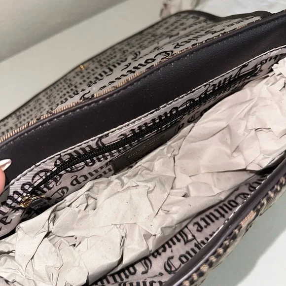 Juicy Couture Isn’t She Lovely Shoulder Bag - Picture 4 of 4